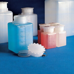 Graduated Square Bottles Wide Neck Series 600, Material PE (Body) PP (Cap)